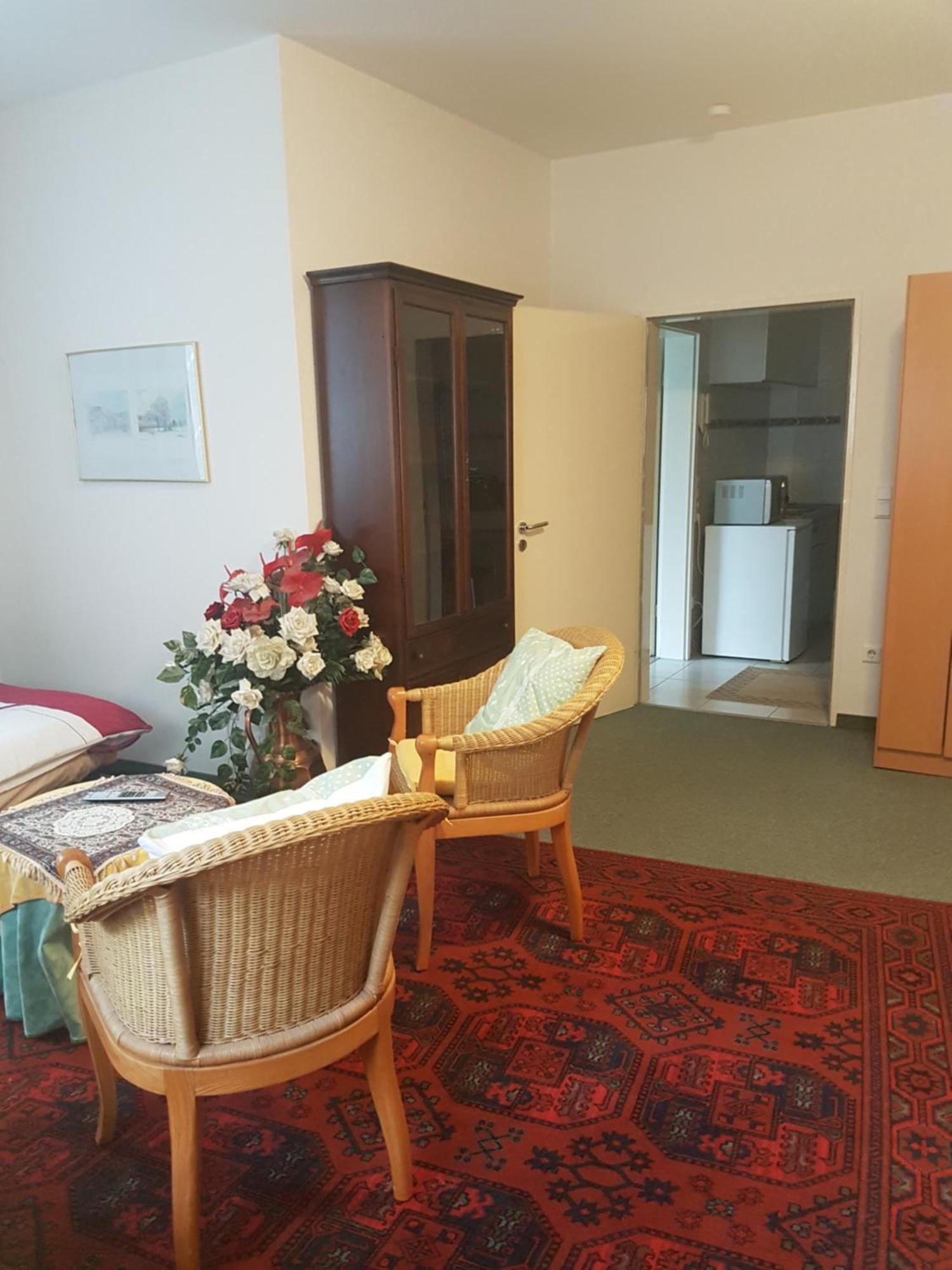 Gaestehaus Krefeld Uerdingen Eksteriør billede