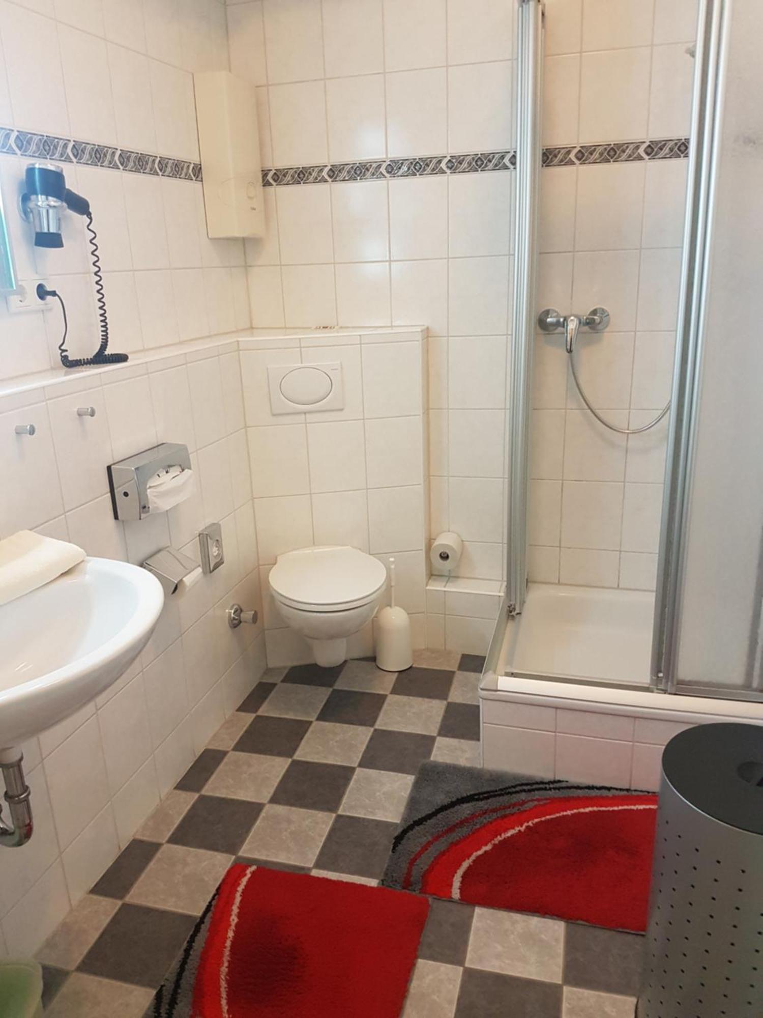 Gaestehaus Krefeld Uerdingen Eksteriør billede